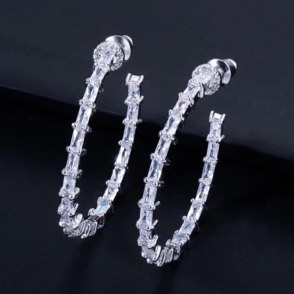 Anthropologie - Emerald Cut Hoops Double Inlay Eternity Earrings - Picture 11 of 16